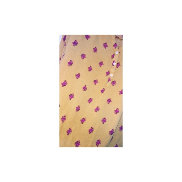 Old Navy blouse - Picture 2 of 2